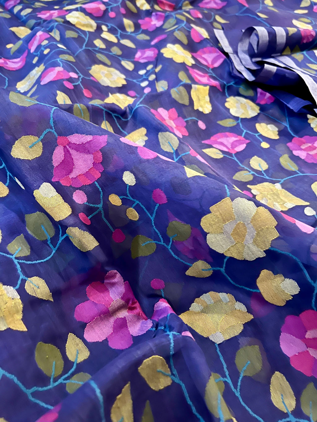 Navy Blue Floral Resham Silk Muslin Jamdani Handloom Saree
