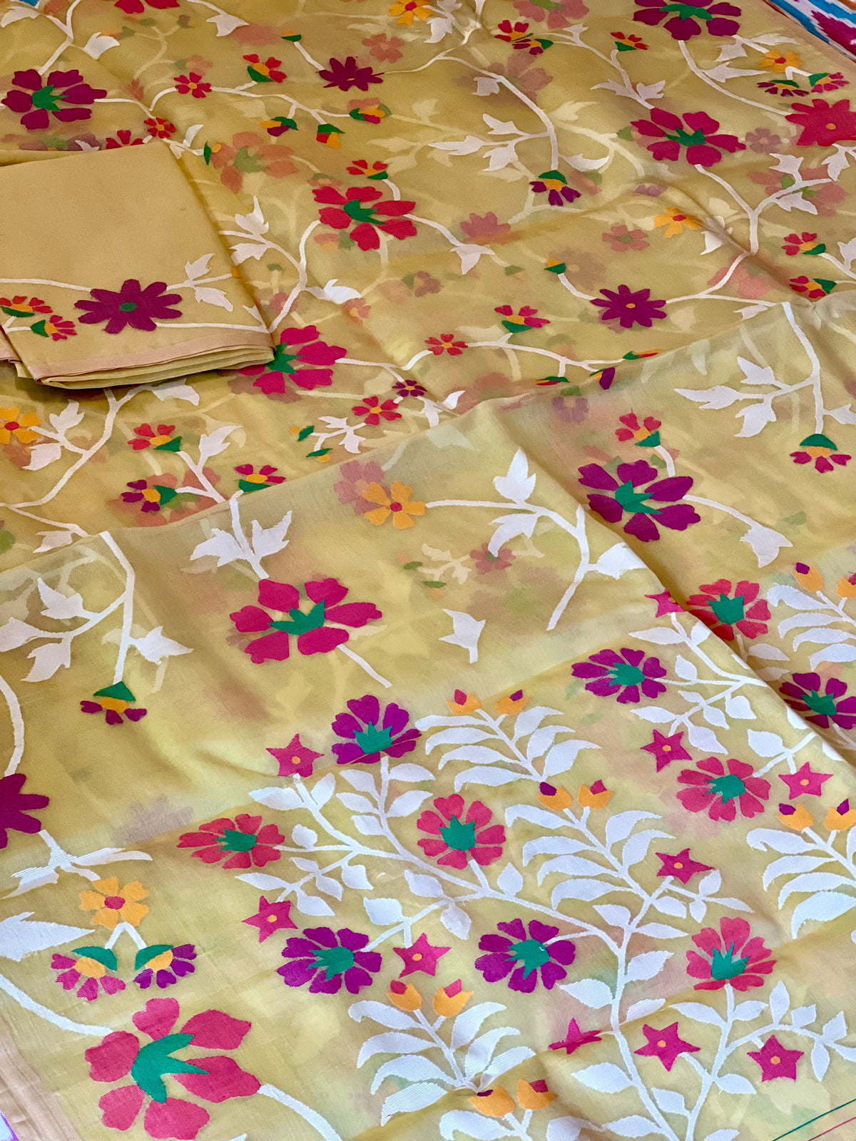 Pastel Yellow Floral Resham Silk Muslin Jamdani Handloom Saree