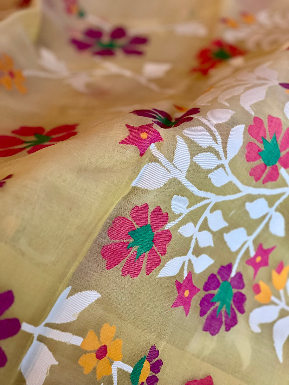Pastel Yellow Floral Resham Silk Muslin Jamdani Handloom Saree