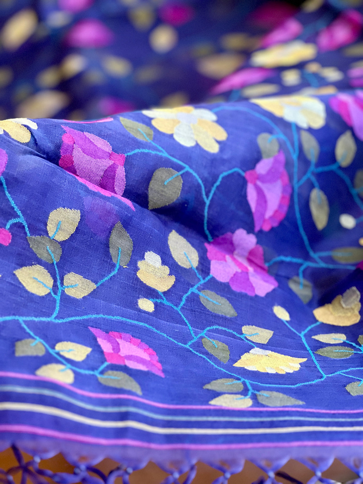 Navy Blue Floral Resham Silk Muslin Jamdani Handloom Saree