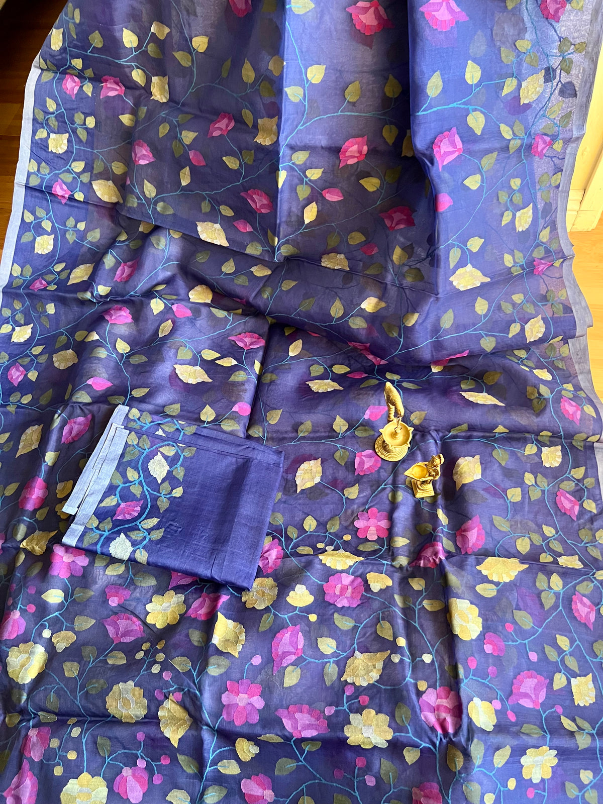 Navy Blue Floral Resham Silk Muslin Jamdani Handloom Saree